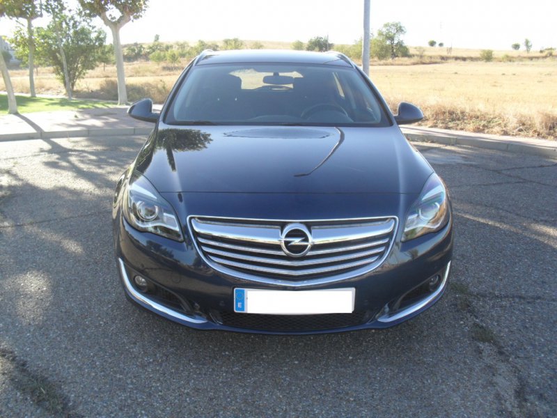 Opel Insignia Sports Tourer 2.0 CDTI S&S 130 Selective Opel Insignia Sports Tourer 2.0 CDTI S&S 130 Selective