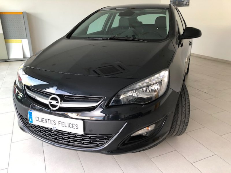 Opel Astra 1.6 CDTi S/S 110 CV Selective Opel Astra 1.6 CDTi S/S 110 CV Selective