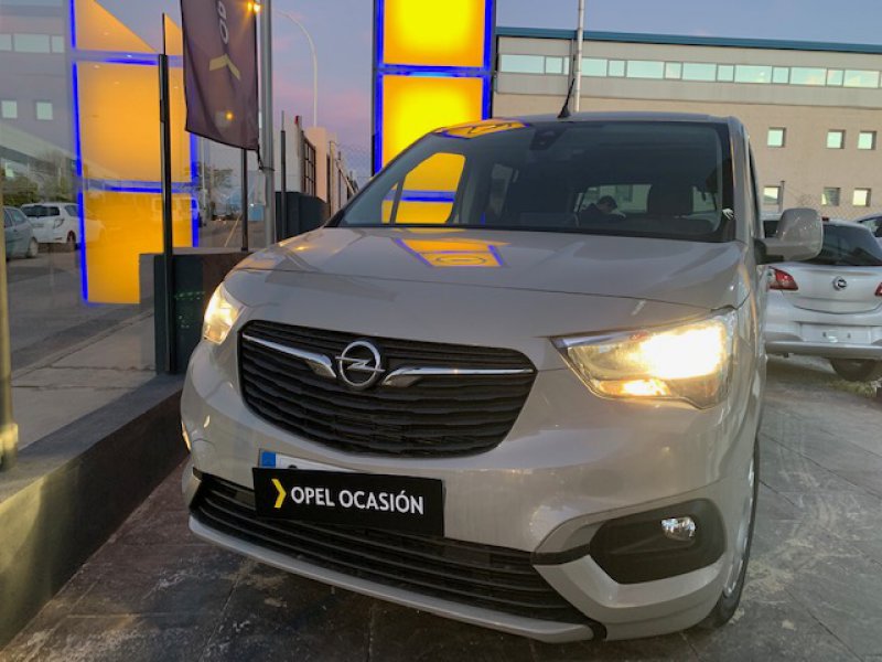 Opel Combo Life 1.5 TD 75kW (100CV) S/S L Selective Opel Combo Life 1.5 TD 75kW (100CV) S/S L Selective