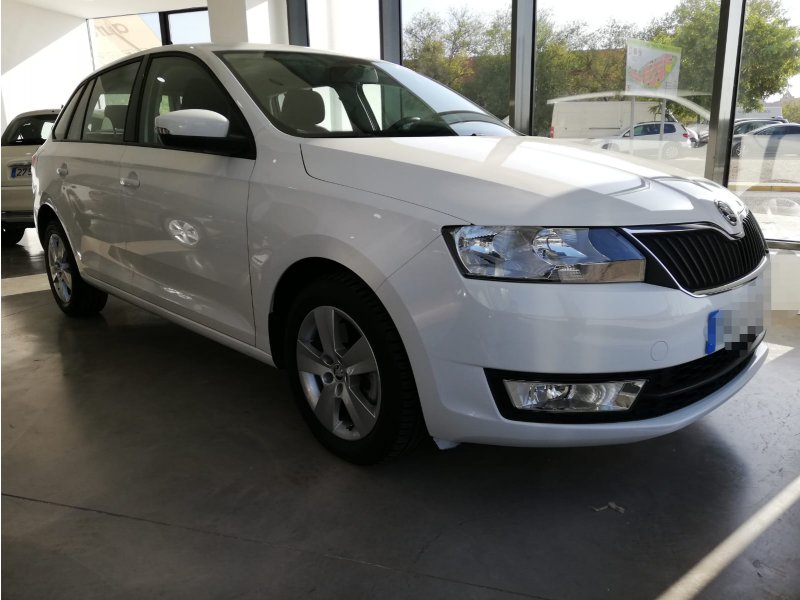 Skoda Spaceback 1.4 TDI CR 90cv Spaceback Ambition Skoda Spaceback 1.4 TDI CR 90cv Spaceback Ambition