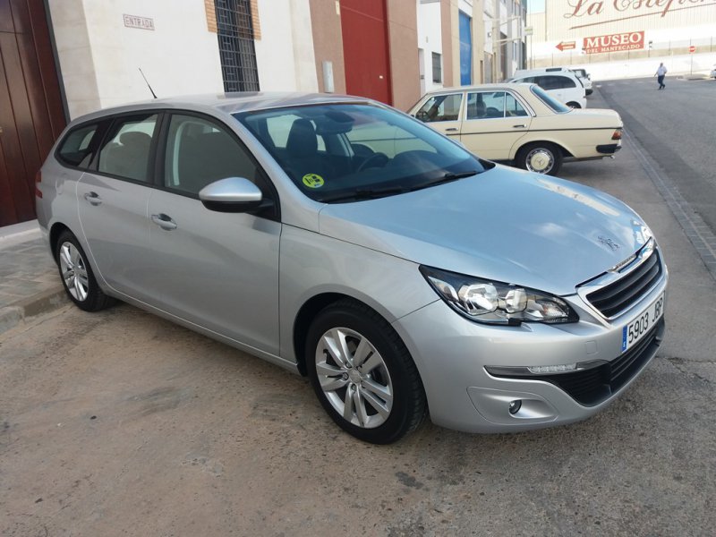 Peugeot 308 Nuevo 308 SW 1.6 e-HDI 115 Active Peugeot 308 Nuevo 308 SW 1.6 e-HDI 115 Active