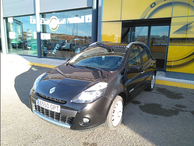 Renault Nuevo Clio Grand Tour 1.6 16V 110cv Auto Exception Renault Nuevo Clio Grand Tour 1.6 16V 110cv Auto Exception
