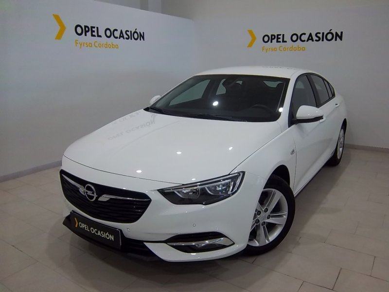 Opel Insignia 1.6 CDTi 100kW S&S TURBO D Selective Opel Insignia 1.6 CDTi 100kW S&S TURBO D Selective