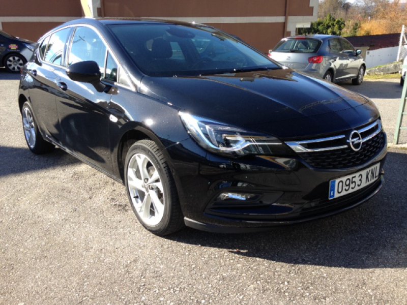 Opel Astra 1.6 CDTi 81kW (110CV) Dynamic Opel Astra 1.6 CDTi 81kW (110CV) Dynamic