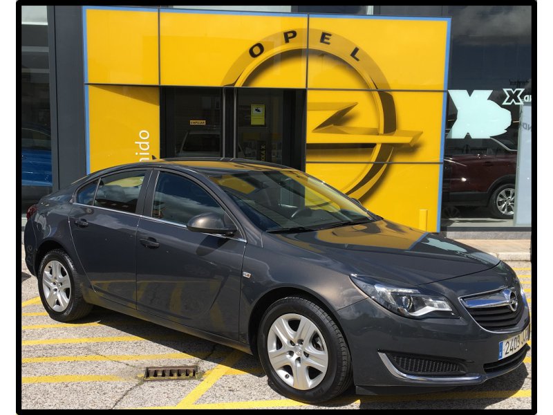Opel Insignia 1.6 CDTI 136 CV Auto Selective Opel Insignia 1.6 CDTI 136 CV Auto Selective