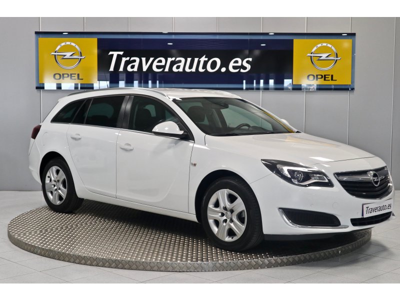 Opel Insignia ST 1.6 CDTI 136 CV Auto Selective Opel Insignia ST 1.6 CDTI 136 CV Auto Selective