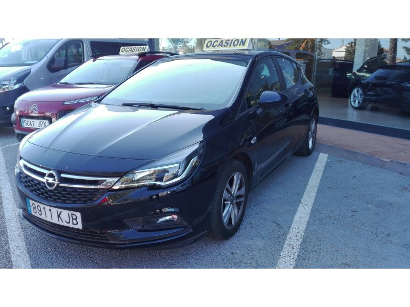 Opel Astra 1.0 Turbo S/S Selective Opel Astra 1.0 Turbo S/S Selective