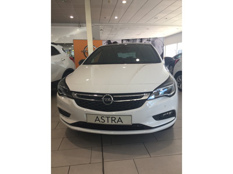 Opel Astra 1.4 Turbo S/S 125 CV Dynamic Opel Astra 1.4 Turbo S/S 125 CV Dynamic