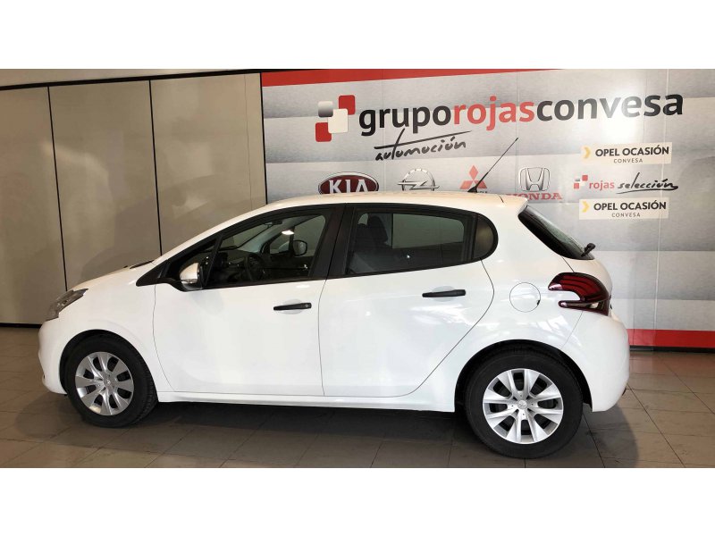 Peugeot 208 5P ACTIVE 1.6 BlueHDi 75 Active Peugeot 208 5P ACTIVE 1.6 BlueHDi 75 Active
