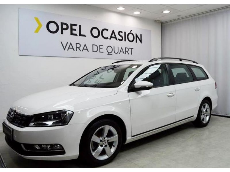 Volkswagen Passat Variant 1.6 TDI 105cv BlueMotion Volkswagen Passat Variant 1.6 TDI 105cv BlueMotion