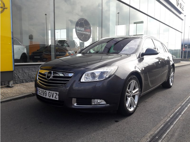 Opel Insignia Sports Tourer 2.0 CDTI 130 CV Sport Opel Insignia Sports Tourer 2.0 CDTI 130 CV Sport