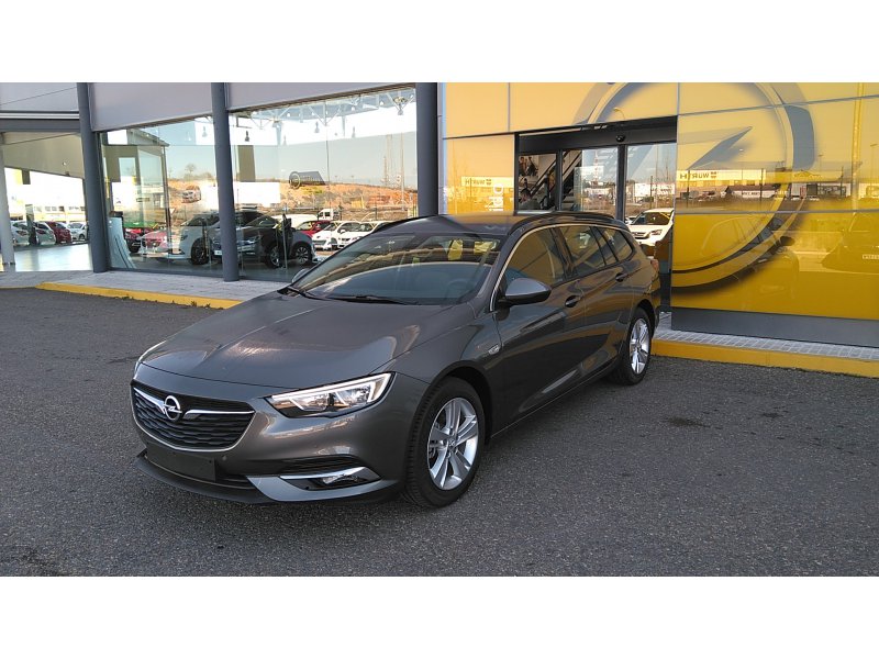 Opel Insignia ST 1.6 CDTi 81kW ecoTEC D Selective Opel Insignia ST 1.6 CDTi 81kW ecoTEC D Selective