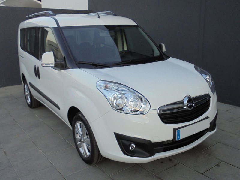 Opel Combo 1.3CDTI 70kW (95CV) L1H1 Tour Expression Opel Combo 1.3CDTI 70kW (95CV) L1H1 Tour Expression