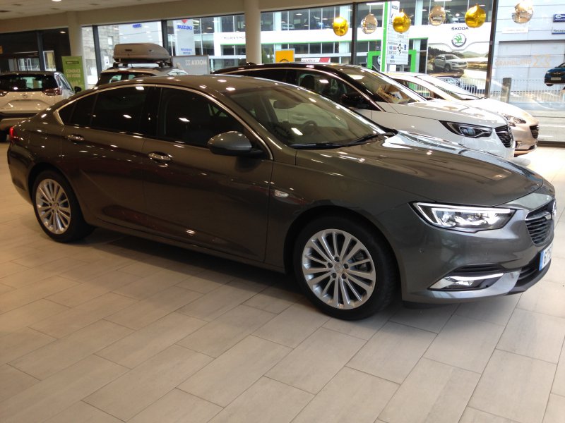 Opel Insignia GS 1.6 CDTi 100kW Turbo D Excellence Opel Insignia GS 1.6 CDTi 100kW Turbo D Excellence