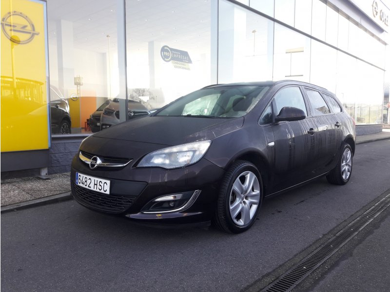Opel Astra 1.4 Turbo 140 CV Sport Tourer Selective Opel Astra 1.4 Turbo 140 CV Sport Tourer Selective