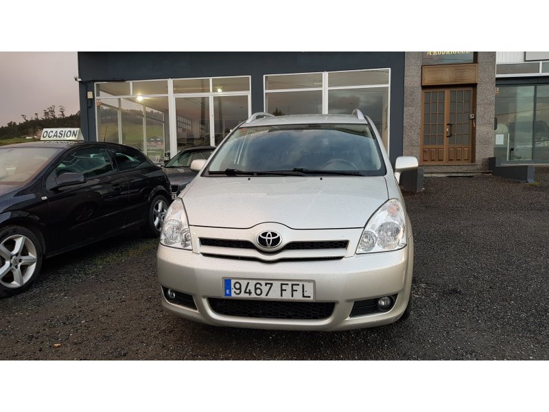 Toyota Corolla Verso 2.2 D-4D 177cv Sport Sol Toyota Corolla Verso 2.2 D-4D 177cv Sport Sol