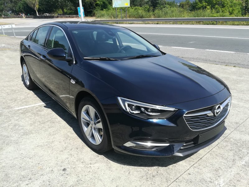Opel Insignia 1.6 CDTi 100kW S&S TURBO D Excellence Opel Insignia 1.6 CDTi 100kW S&S TURBO D Excellence