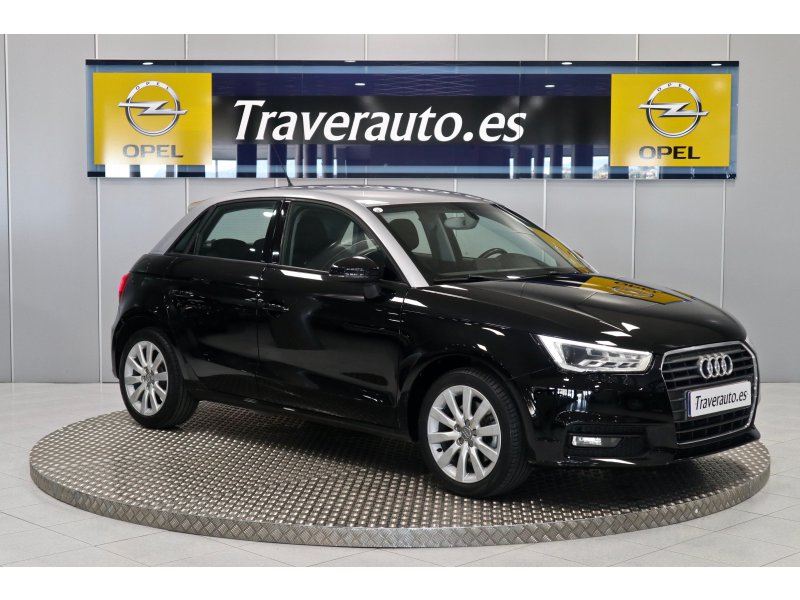 Audi A1 Sportback 1.6 TDI 116CV Attraction Audi A1 Sportback 1.6 TDI 116CV Attraction