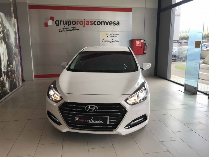 Hyundai i40 1.7 CRDi 141cv BlueDrive Style Hyundai i40 1.7 CRDi 141cv BlueDrive Style