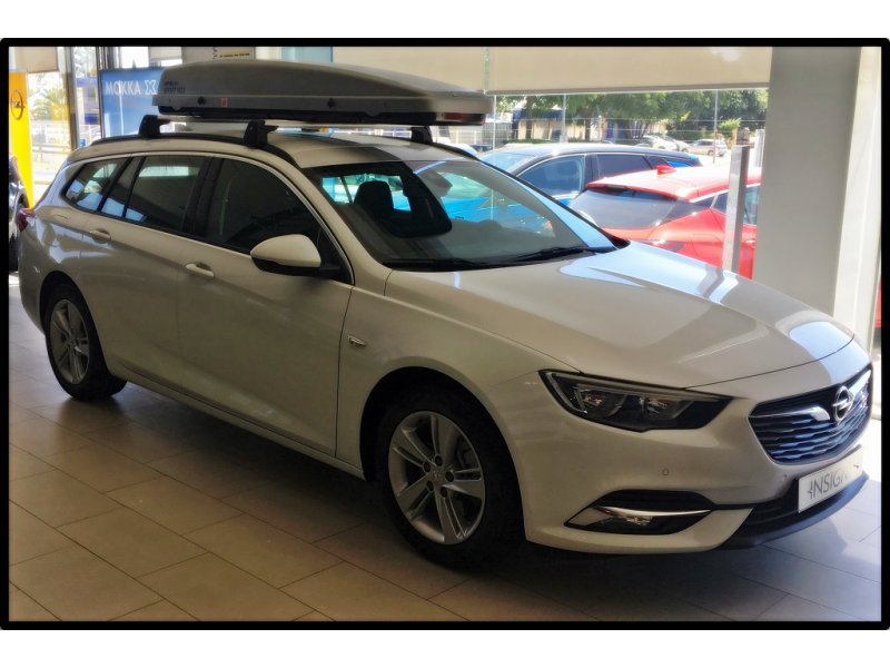Opel Insignia ST 1.6 CDTi 100kW ecoTEC D Selective Opel Insignia ST 1.6 CDTi 100kW ecoTEC D Selective