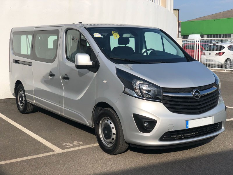 Opel Vivaro 1.6 CDTI S/S 125 CV L2 2.9t Combi-9 - Opel Vivaro 1.6 CDTI S/S 125 CV L2 2.9t Combi-9 -