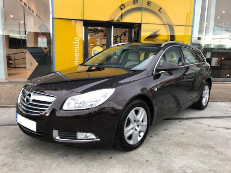 Opel Insignia Sports Tourer 2.0 CDTI S&S 130 Selective Opel Insignia Sports Tourer 2.0 CDTI S&S 130 Selective