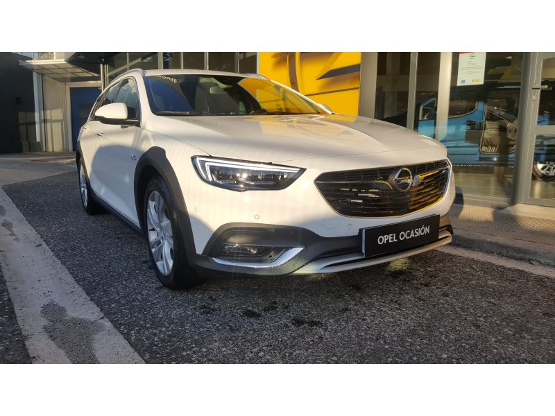 Opel Insignia CT 2.0 CDTi Turbo D Auto Country Tourer Opel Insignia CT 2.0 CDTi Turbo D Auto Country Tourer