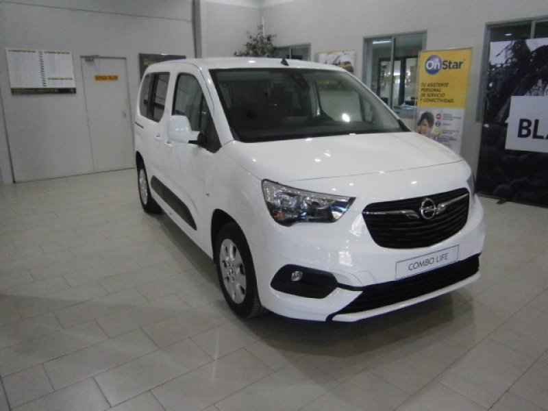 Opel Combo Life 1.5 TD 75kW (100CV) S/S L Selective Opel Combo Life 1.5 TD 75kW (100CV) S/S L Selective