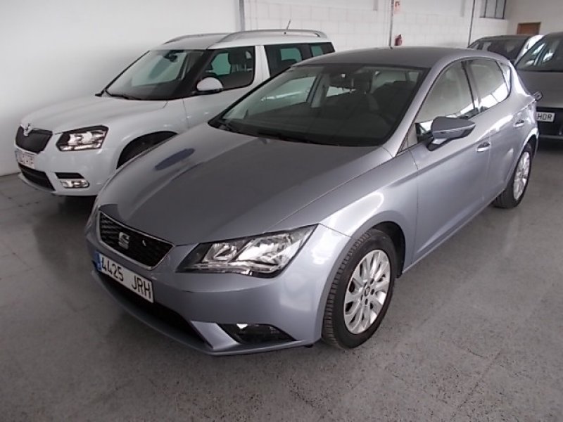 SEAT Nuevo León 1.6 TDI 110cv St&Sp Style Connect Plus SEAT Nuevo León 1.6 TDI 110cv St&Sp Style Connect Plus