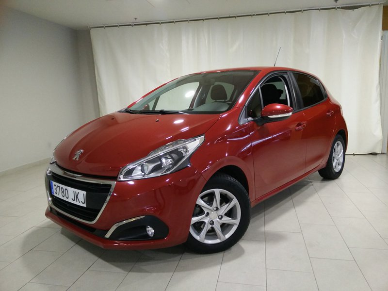 Peugeot 208 5P ACTIVE 1.2L PureTech 82 Active Peugeot 208 5P ACTIVE 1.2L PureTech 82 Active