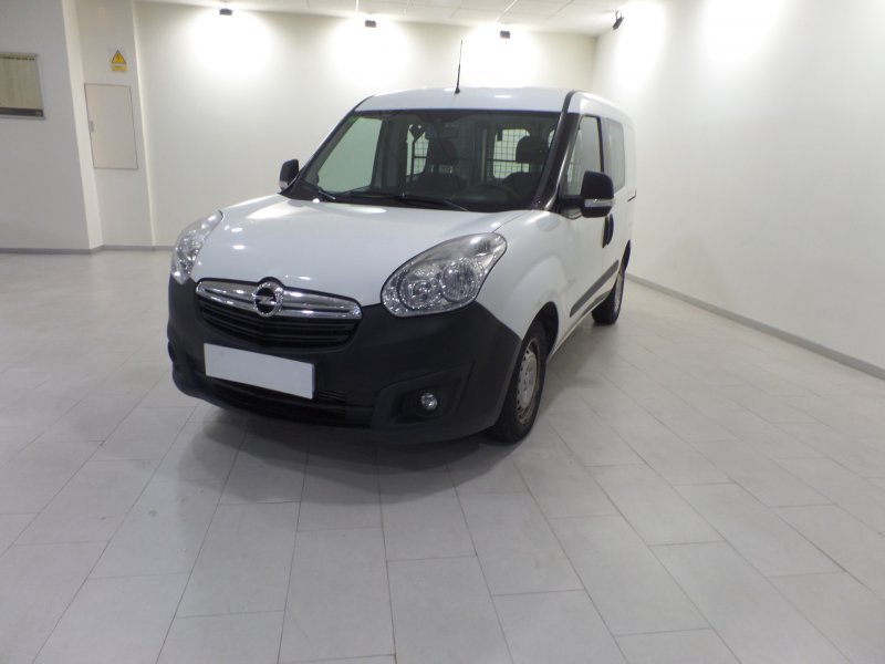 Opel Combo 1.6 CDTI 105CV L2 H1 Incrementada Cargo Opel Combo 1.6 CDTI 105CV L2 H1 Incrementada Cargo