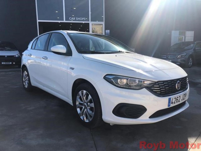 Fiat Tipo 1.3 16v 70kW (95CV) Multijet II Business Fiat Tipo 1.3 16v 70kW (95CV) Multijet II Business