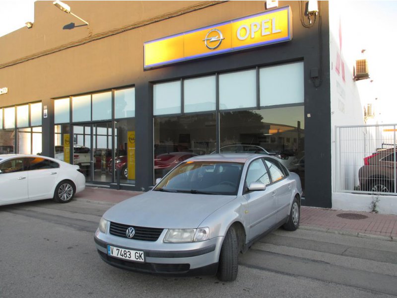 Volkswagen Passat 1.9 TDI SYNCRO HIGHLINE Volkswagen Passat 1.9 TDI SYNCRO HIGHLINE