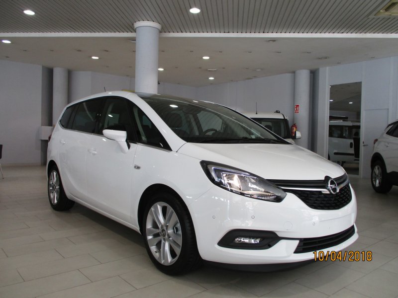 Opel Zafira 1.6 CDTi S/S 99kW (134CV) 17 Excellence Opel Zafira 1.6 CDTi S/S 99kW (134CV) 17 Excellence