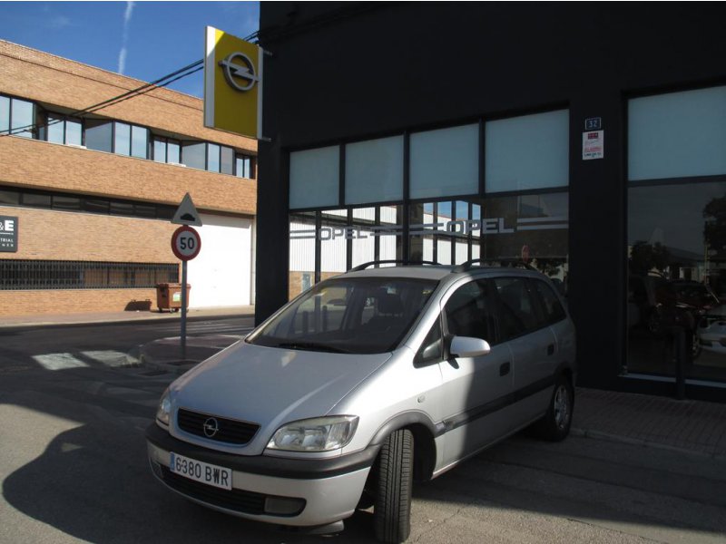 Opel Zafira 2.0 Dti 16v Elegance ELEGANCE Opel Zafira 2.0 Dti 16v Elegance ELEGANCE