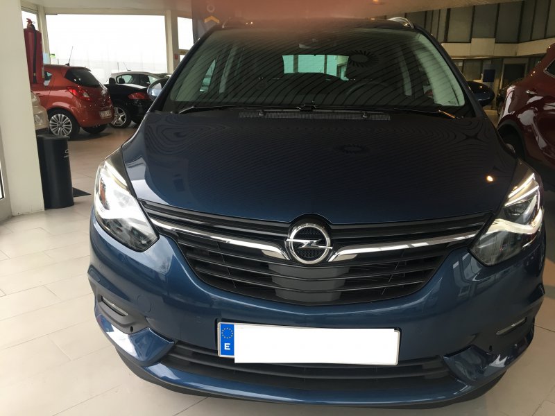 Opel Zafira 1.6 CDTi S/S 134 CV llanta 17 Excellence Opel Zafira 1.6 CDTi S/S 134 CV llanta 17 Excellence