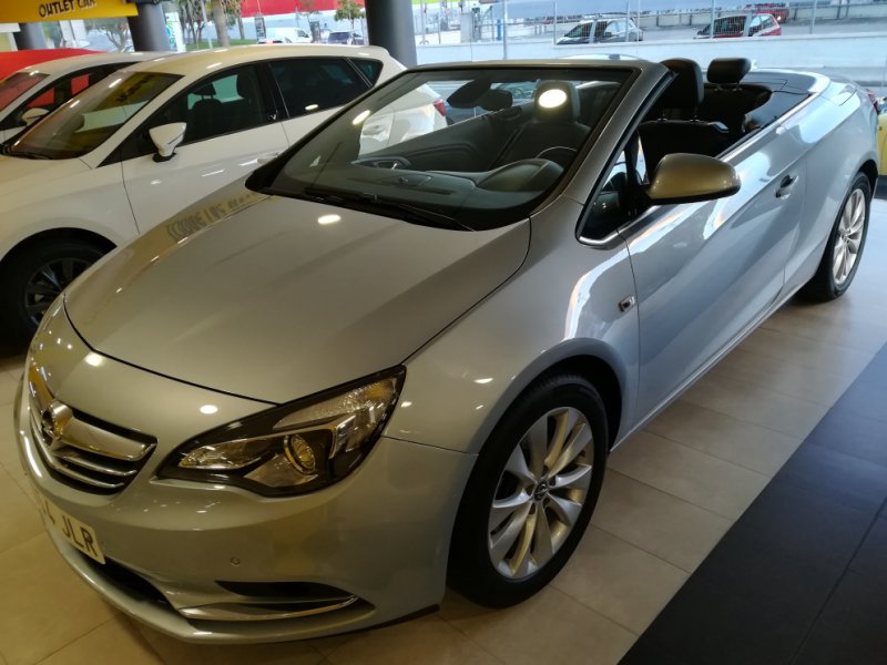 Opel Cabrio 1.4 T S/S (140CV) Excellence Opel Cabrio 1.4 T S/S (140CV) Excellence
