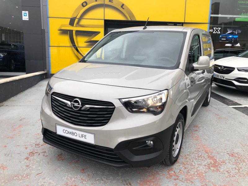 Opel Combo Life 1.5 TD 75kW (100CV) S/S L Selective Opel Combo Life 1.5 TD 75kW (100CV) S/S L Selective